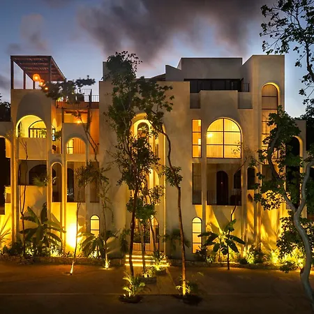Apartment New! Private Pool. Near Beach&town. 200mb Wi-fi *