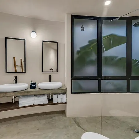 Hotel Hidden Gem With Unique Design And Pv Pool 4*