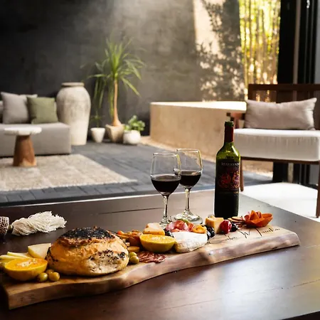 Luxury Near The With 2 Private Pools And Rooftop *