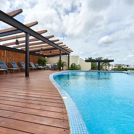 Serene In La Veleta With Private Plunge Pool, Gym, Rooftop Pool And Yoga Lounge Apartment Tulum