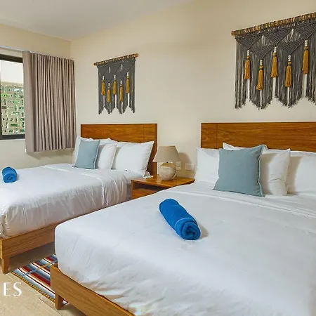 2 Rec. | Roof C/infinity Pool + Jacuzzi | Amplio Apartment *