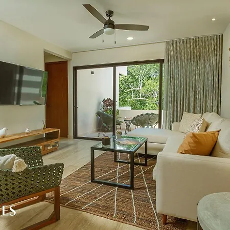 Apartment 2 Rec. | Roof C/infinity Pool + Jacuzzi | Amplio