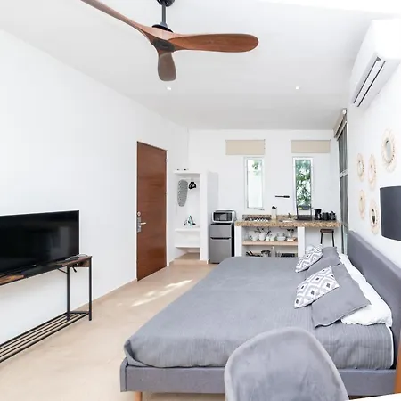 Large Loft With Private Pool And Amazing Sunset Views In The Heart Of