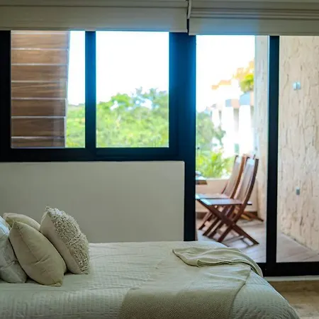 Tranquility Apartment *