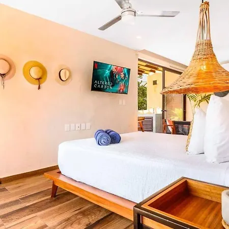 Private Rooftop Pool 3br Penthouse In The Jungle *