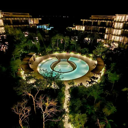 Temple Paradise Luxury 6 Min From Apartment Tulum