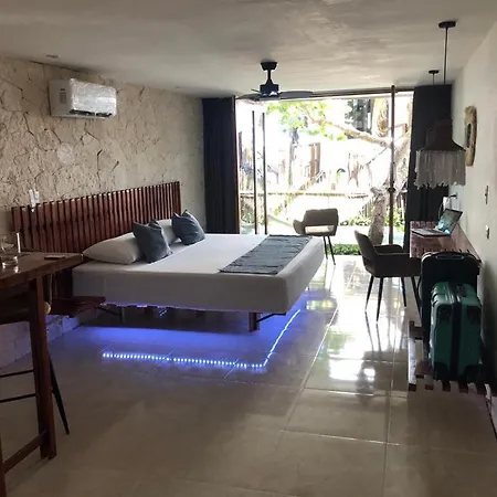 Hotel Retiro Maya Suites 3*