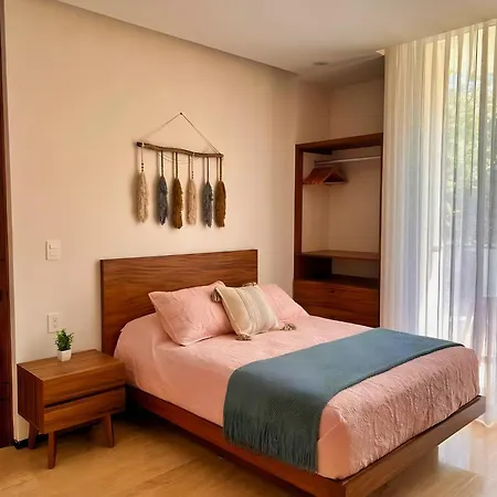 Hyde 204 Apartment