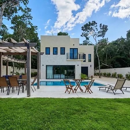 Tortuga Lux 4 Bdr Big Garden*pool *cenote Villa Tulum
