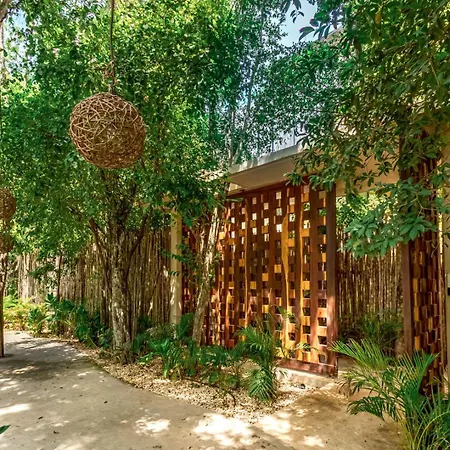 European Designed 3 Story Full Serviced * Tulum
