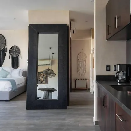 20 Guests 5 Min Beach+rooftop Pool Jacuzzi *