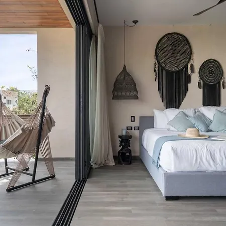 20 Guests 5 Min Beach+rooftop Pool Jacuzzi *
