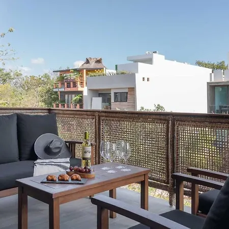 20 Guests 5 Min Beach+rooftop Pool Jacuzzi Villa Tulum