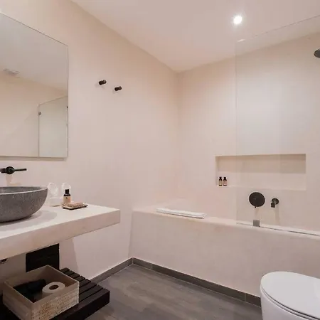 20 Guests 5 Min Beach+rooftop Pool Jacuzzi Tulum