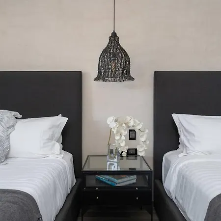 20 Guests 5 Min Beach+rooftop Pool Jacuzzi Villa