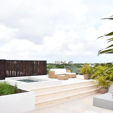Manor By The Spot Apartment Tulum