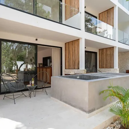 Erena Apartment *