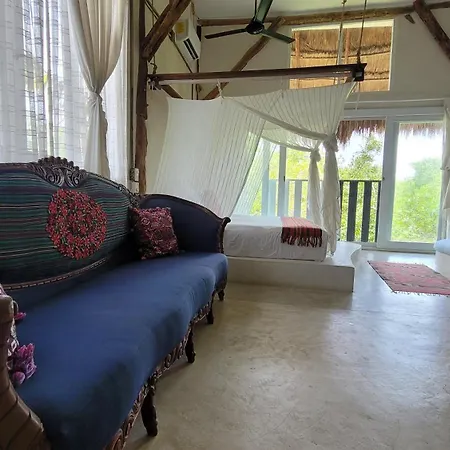 Hotel Cormoran & Cenote Tulum