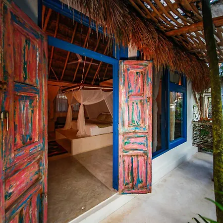 Cormoran & Cenote Hotel Tulum