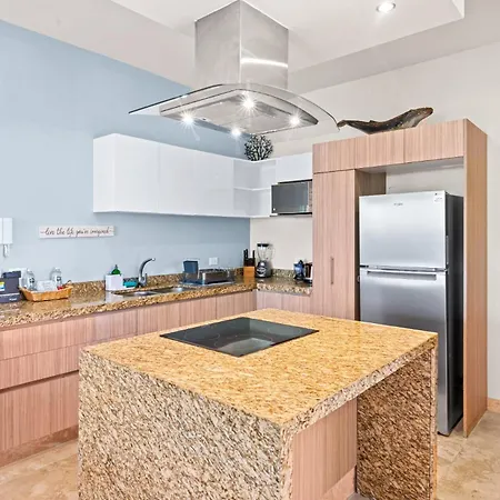 Luxurious Penthouse With Jungle View & Private Pool Apartment *