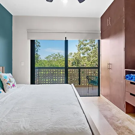 Luxurious Penthouse With Jungle View & Private Pool *