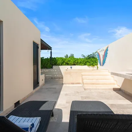 Luxurious Penthouse With Jungle View & Private Pool Apartment