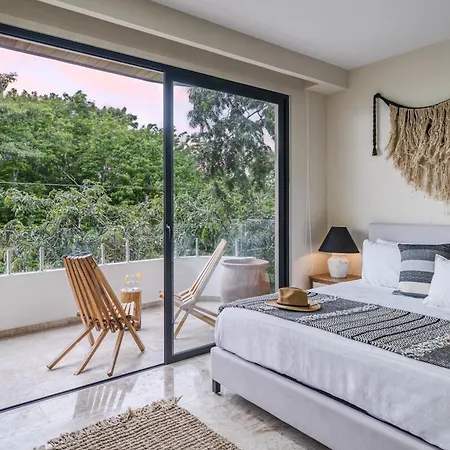Fast-wifi Sunset With Rooftop And Pool Apartment