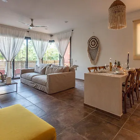 Panacea Apartahotel 4*