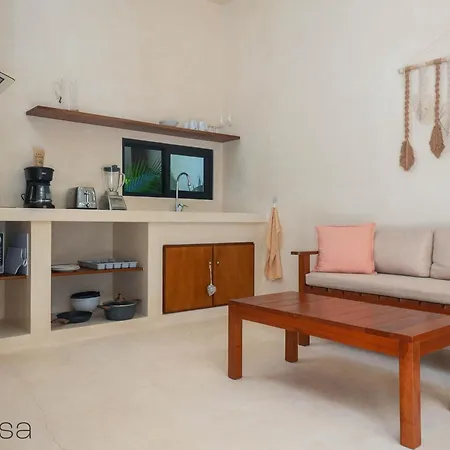 Casa Yaakun *