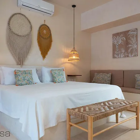 Casa Yaakun *