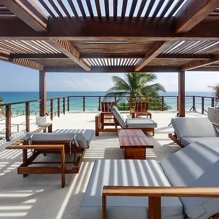 Lula Tulum, A Small Luxury Hotel 4*