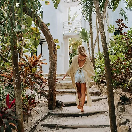 Coco Hotel