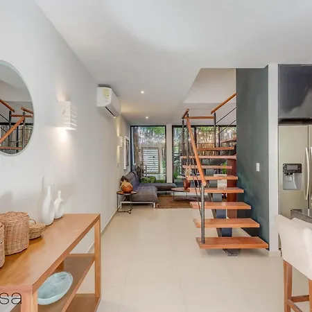 Hotel Moderna Yaxiik 19
