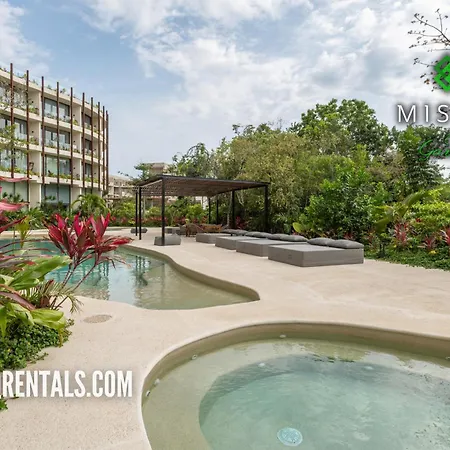 Mistiq Gardens Apartment *