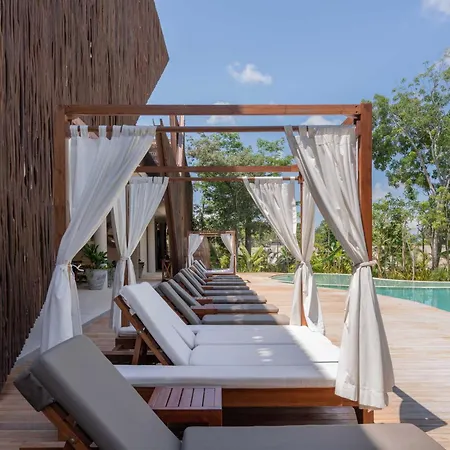 Penthouse Oasis: Rooftop Pool & Luxury * Tulum