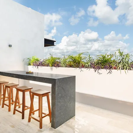 Apartment Penthouse Oasis: Rooftop Pool & Luxury Tulum