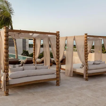 Motto By Hilton 4*