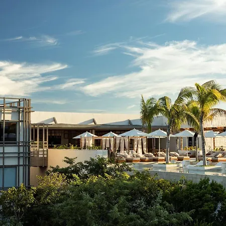 Hotel Motto By Hilton Tulum