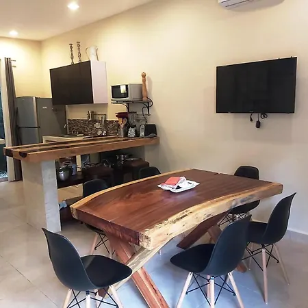 Casa Mtl *