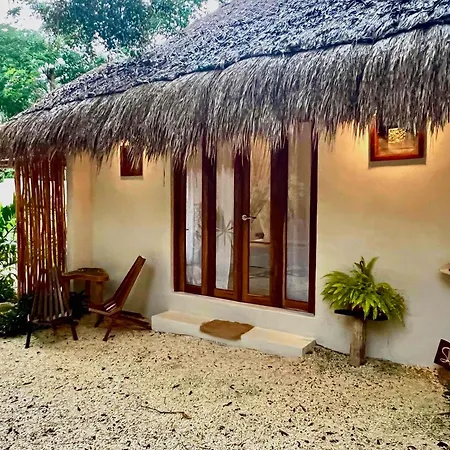 Tzunum Jade Lodge *