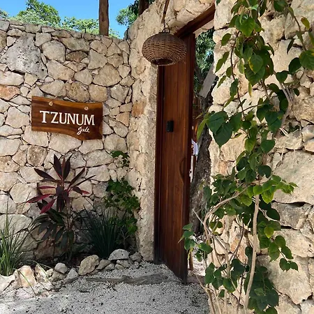Tzunum Jade Lodge *
