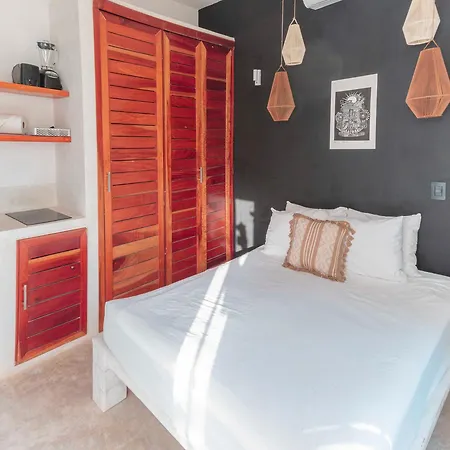 Naats Amigos Tulum