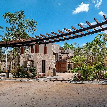 Private Rooftop Penthouse With Pool, Bbq & Jungle View Tulum