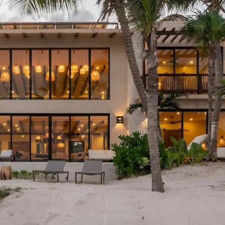 Villa Tulumar Beachfront Luxury Villa- Full Service