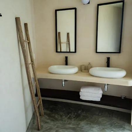 Hotel Jungle Retreat With Pv Pool & Concierge 4*