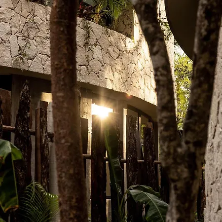Hotel Jungle Retreat With Pv Pool & Concierge 4*