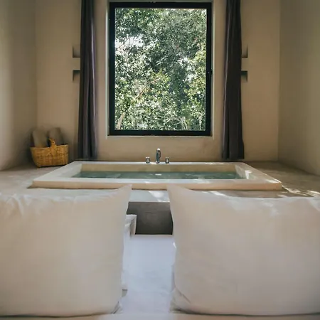 Yum Kaax Boutique Hotel 4*