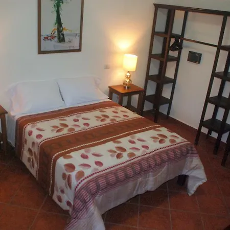 Giana Hotel