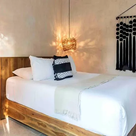 Casa Kuk, Stylish, At 5 Min, Pool, Concierge Villa *