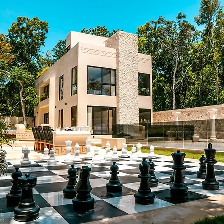 Villa Luxury Large Villa/2 Pools/ Jacuzzi/rooftop/cenote View *